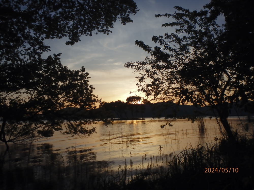 あんな本こんな本、こども達、大川小学校、琵琶湖、琵琶湖夕景